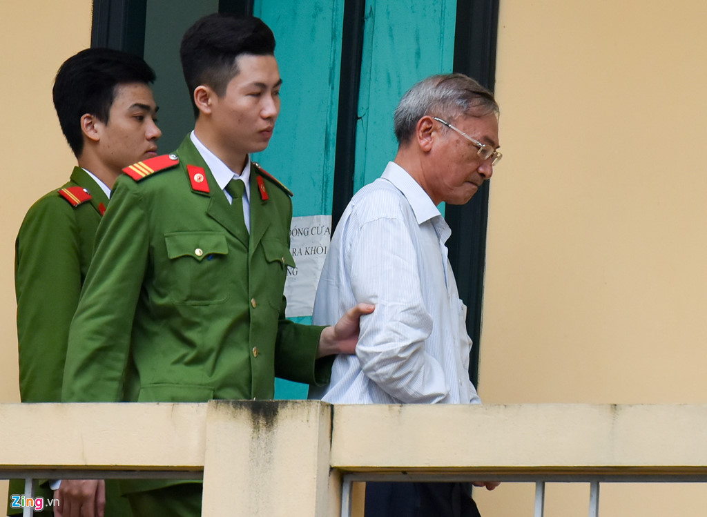 Ông Đinh La Thăng tại phiên tòa vụ PVN mất 800 tỷ